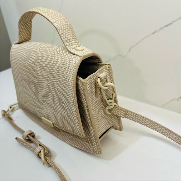 Zara Textured Cream Crossbody Bag - Picture 2 of 9